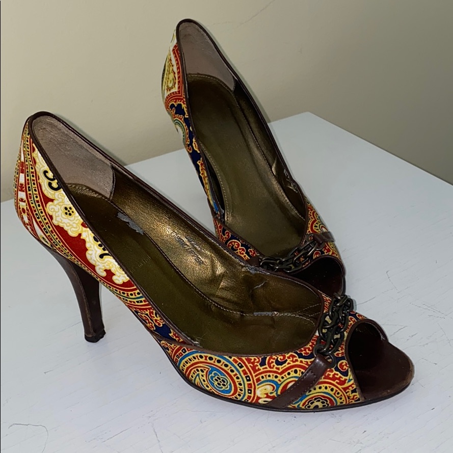Beautiful J. Crew Heels Size 8.5 Peep Toe Style
